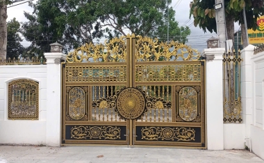 Cổng Nhôm Đúc Trống Đồng – Vẻ Đẹp Truyền Thống Kết Hợp Hiện Đại 47