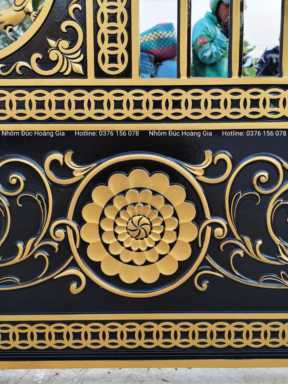 cổng nhôm đúc giá rẻ