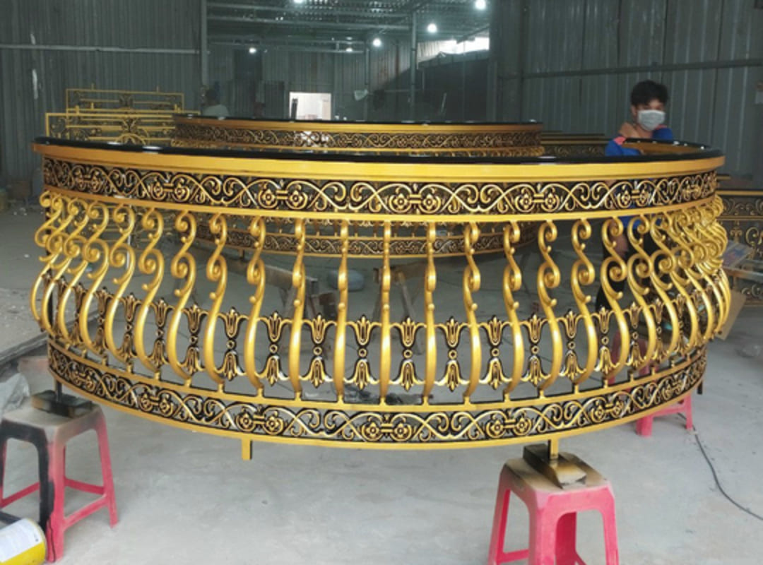 lan can nhôm đúc đơn giản