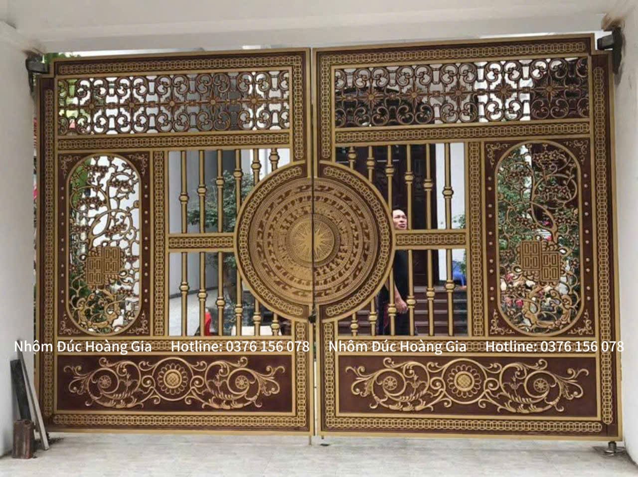 mẫu cổng nhôm đúc trống đồng